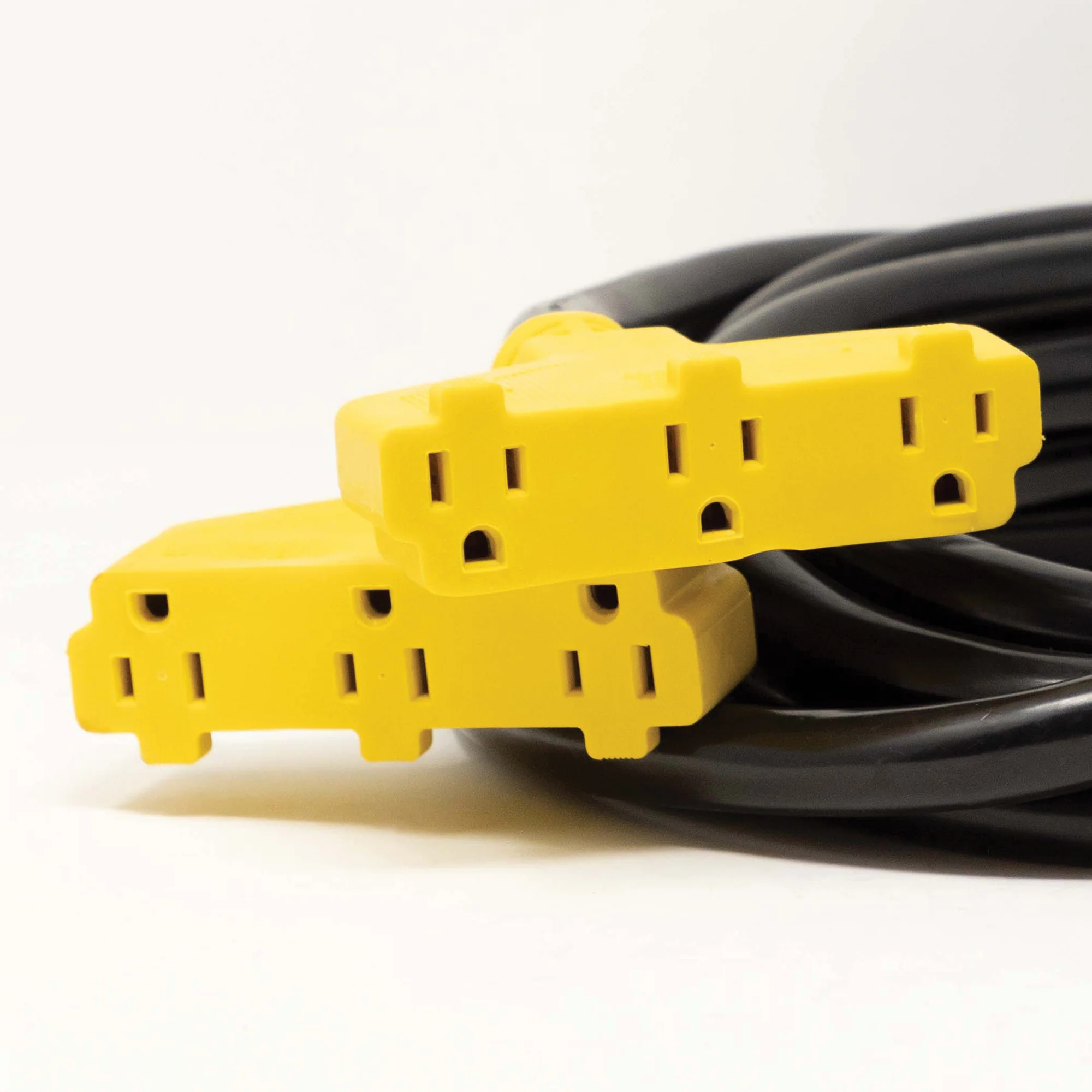 18FT Heavy Duty L14-30P to (6) 5-20R Power Cord - Image 3