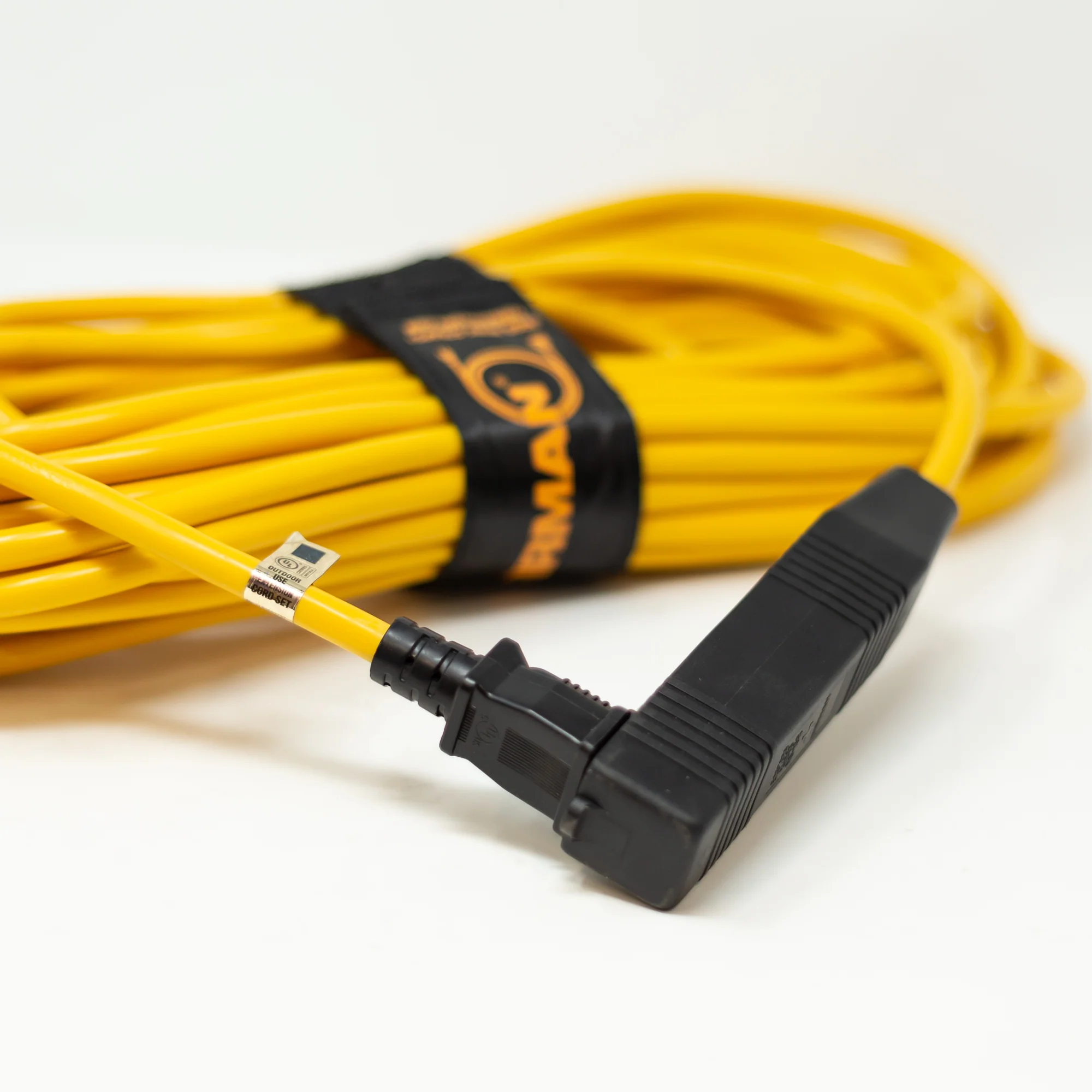 50ft Medium Duty 5-15P to (3) 5-15R Generator Utility Power Cord With Storage Strap - Image 3