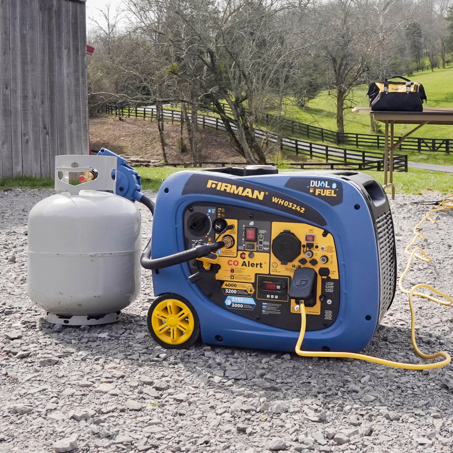 Refurbished Dual Fuel Inverter 4000W W/ Electric Start - Image 4